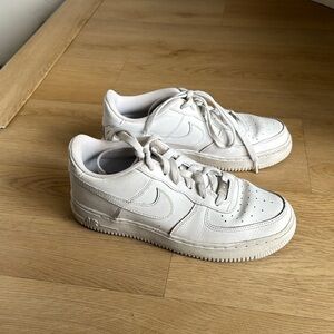 NIKE air forces - white